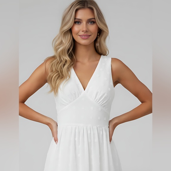 White Swiss Dot Ruched Bust Sleeveless A-line Dress - Picture 2 of 6